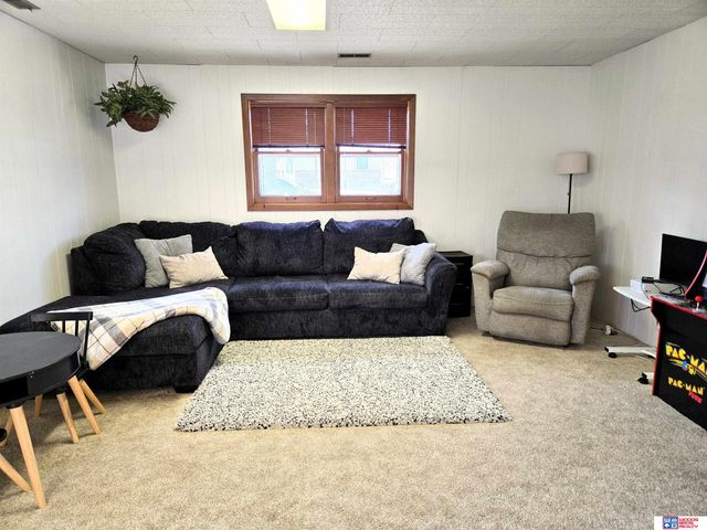 2324 N 74th Street, Lincoln, NE 68507