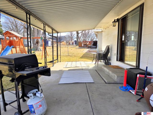 2324 N 74th Street, Lincoln, NE 68507