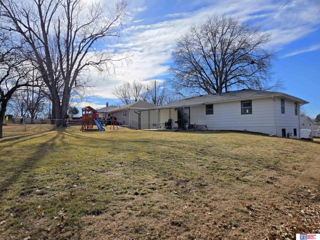 2324 N 74th Street, Lincoln, NE 68507