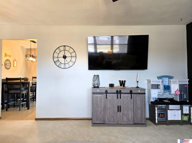 2324 N 74th Street, Lincoln, NE 68507