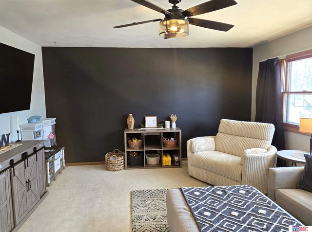 2324 N 74th Street, Lincoln, NE 68507