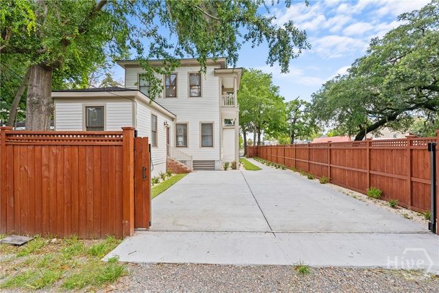 407 W 35th Street, Savannah, GA 31401