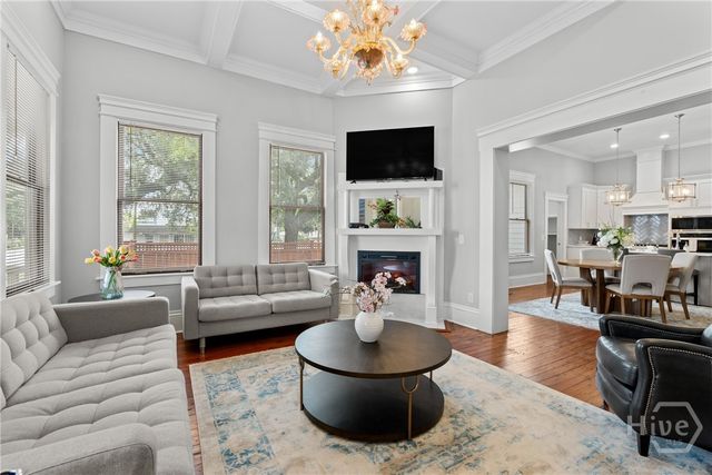 407 W 35th Street, Savannah, GA 31401