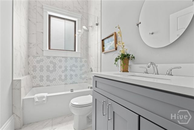 407 W 35th Street, Savannah, GA 31401