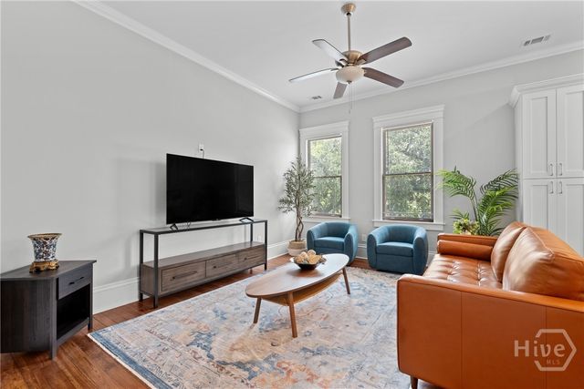 407 W 35th Street, Savannah, GA 31401