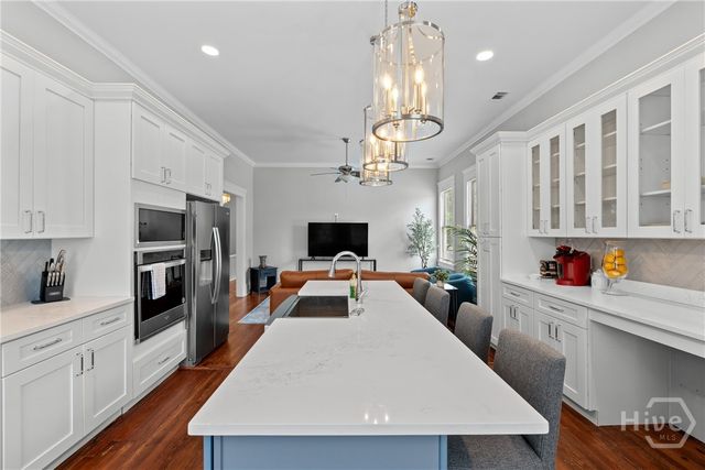 407 W 35th Street, Savannah, GA 31401