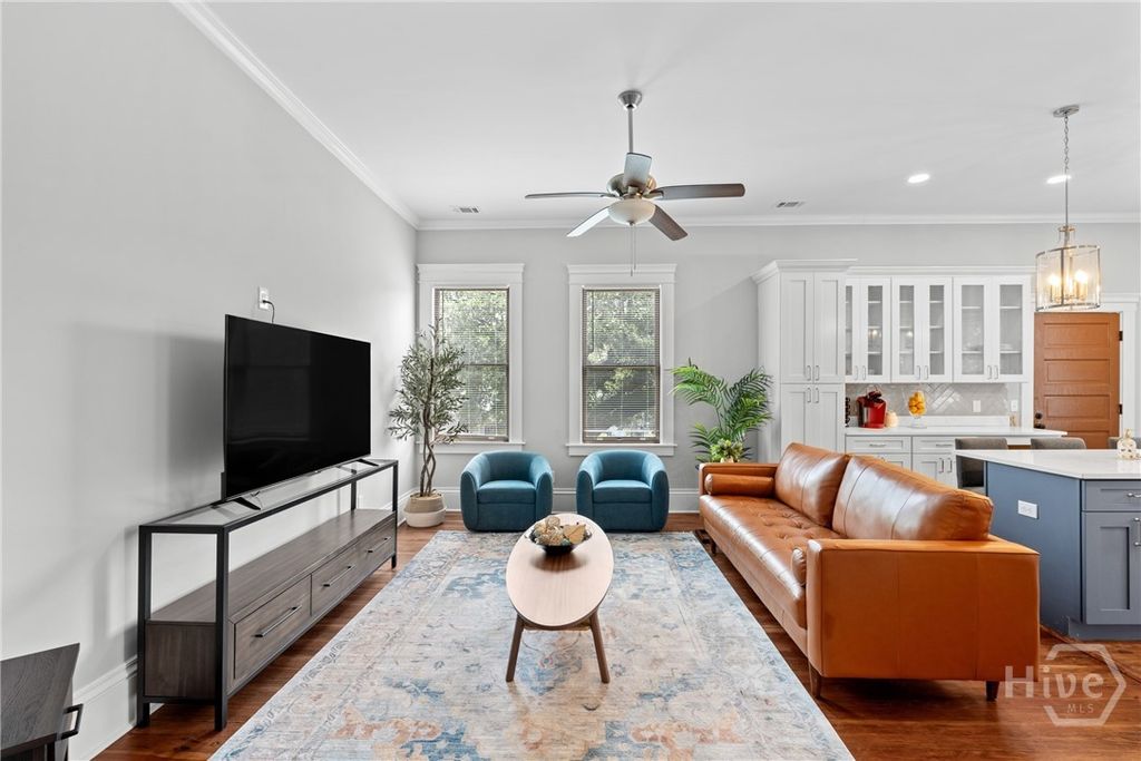 Image 38 of property listing at 407 W 35th Street, Savannah, GA 31401