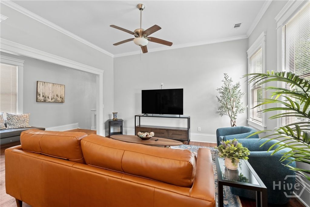 Image 39 of property listing at 407 W 35th Street, Savannah, GA 31401