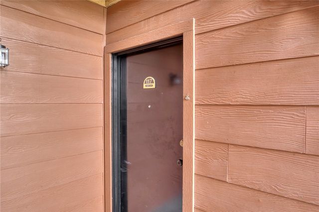 904 University Oaks Boulevard 117, College Station, TX 77840