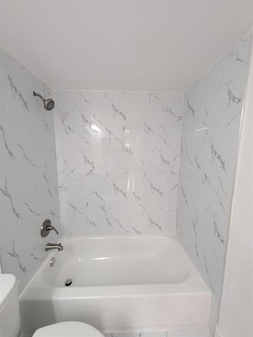 1754 NW 55th Avenue 204, Lauderhill, FL 33313