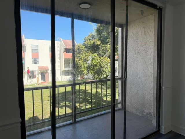 1754 NW 55th Avenue 204, Lauderhill, FL 33313