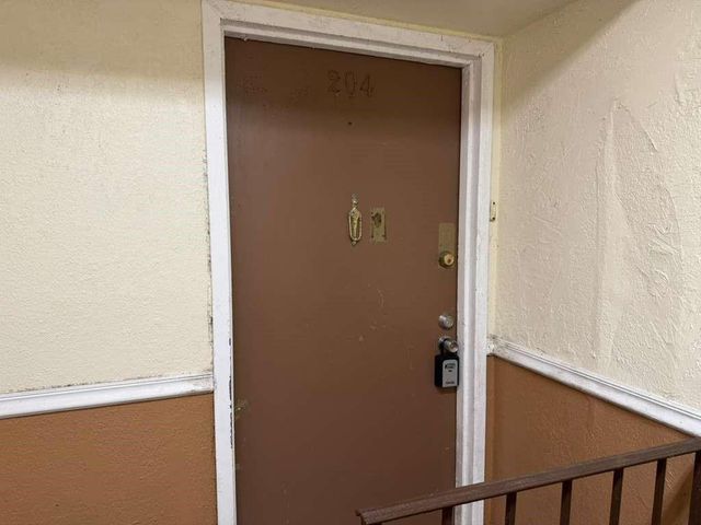1754 NW 55th Avenue 204, Lauderhill, FL 33313