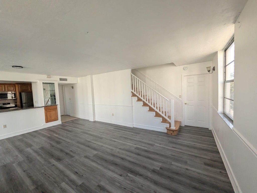 1754 NW 55th Avenue 204, Lauderhill, FL 33313