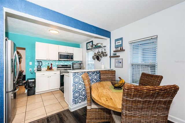 547 15TH STREET N, St Petersburg, FL 33705