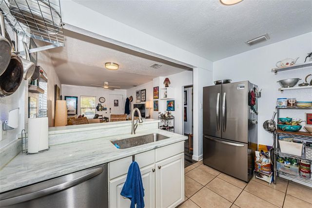 547 15TH STREET N, St Petersburg, FL 33705