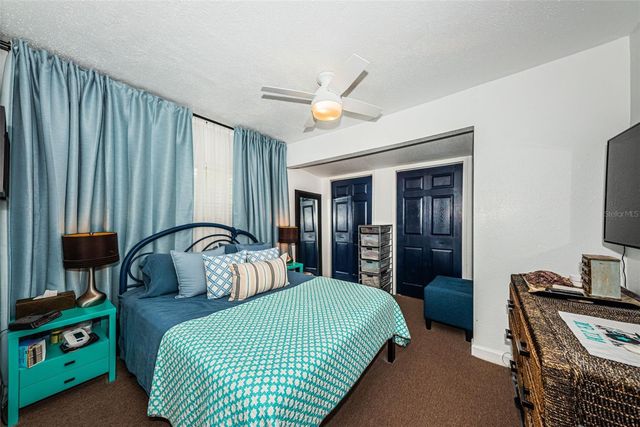 547 15TH STREET N, St Petersburg, FL 33705