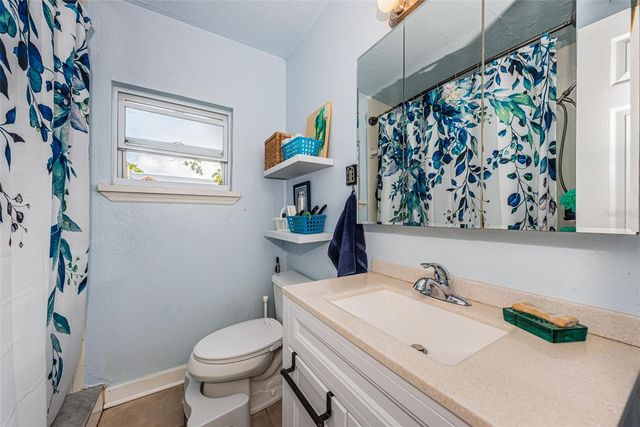 547 15TH STREET N, St Petersburg, FL 33705