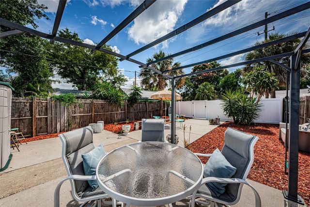 547 15TH STREET N, St Petersburg, FL 33705