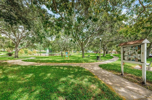 547 15TH STREET N, St Petersburg, FL 33705