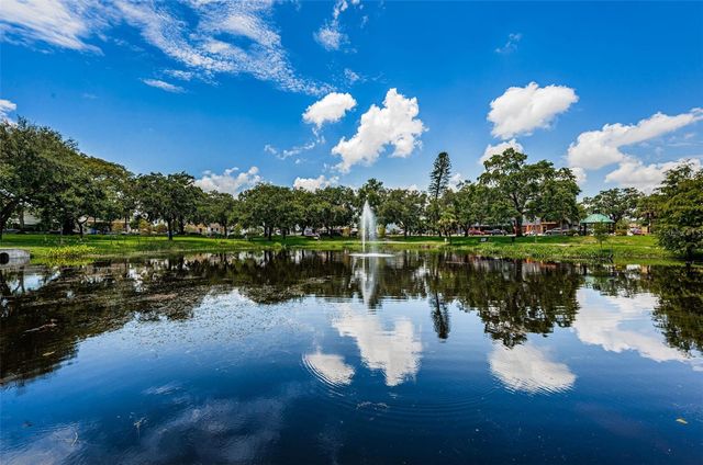 547 15TH STREET N, St Petersburg, FL 33705