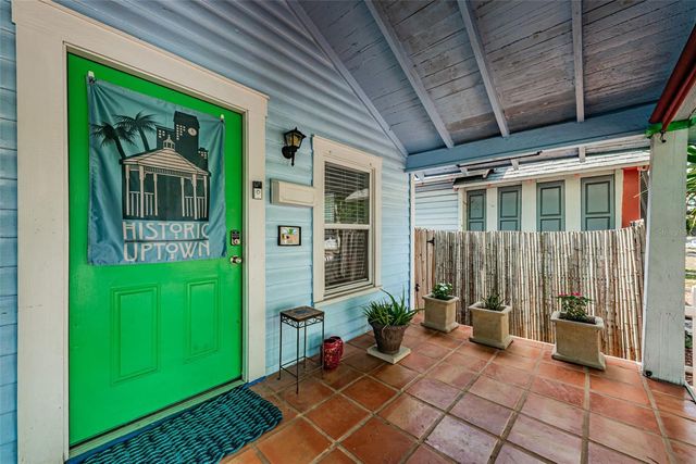 547 15TH STREET N, St Petersburg, FL 33705