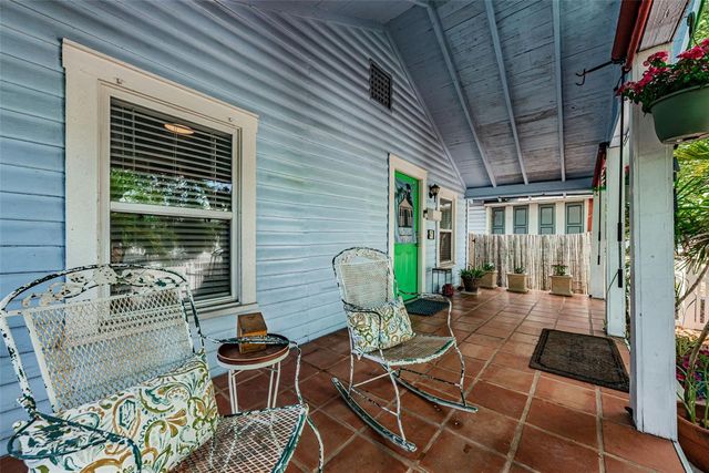 547 15TH STREET N, St Petersburg, FL 33705