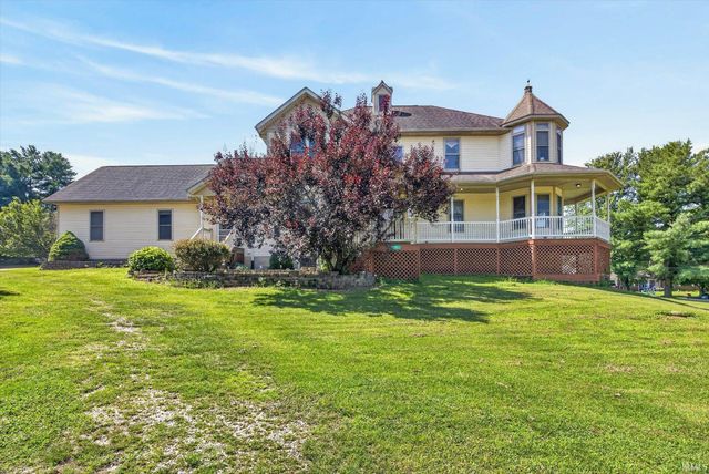 646 S Country Estates Lane, Bloomfield, IN 47424
