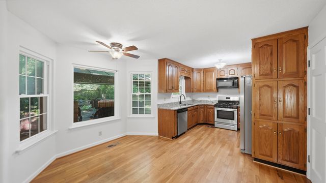1102 Montvale Circle, Signal Mountain, TN 37377