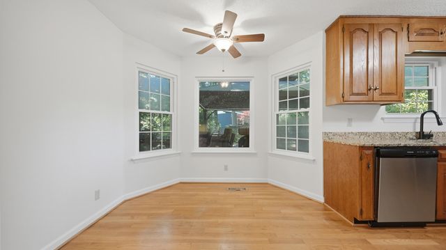 1102 Montvale Circle, Signal Mountain, TN 37377