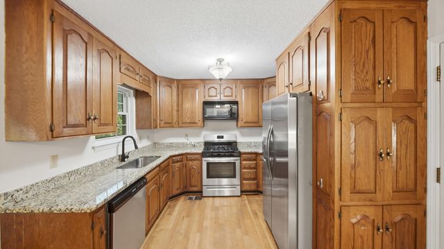 1102 Montvale Circle, Signal Mountain, TN 37377