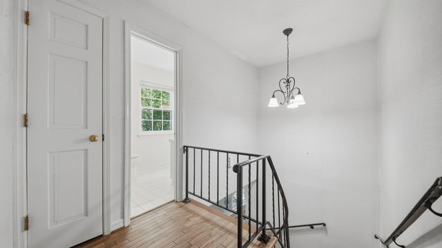 1102 Montvale Circle, Signal Mountain, TN 37377