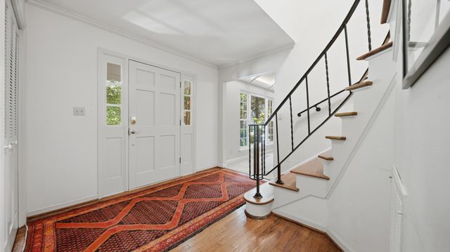 1102 Montvale Circle, Signal Mountain, TN 37377