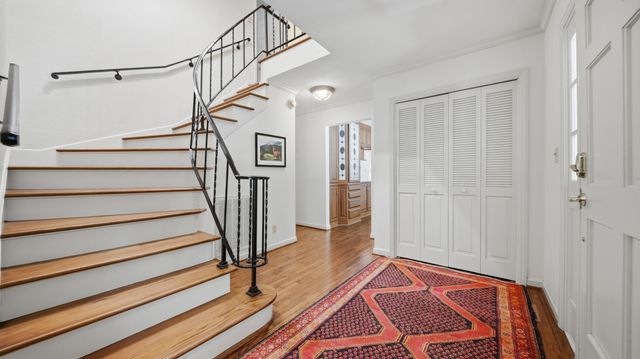 1102 Montvale Circle, Signal Mountain, TN 37377