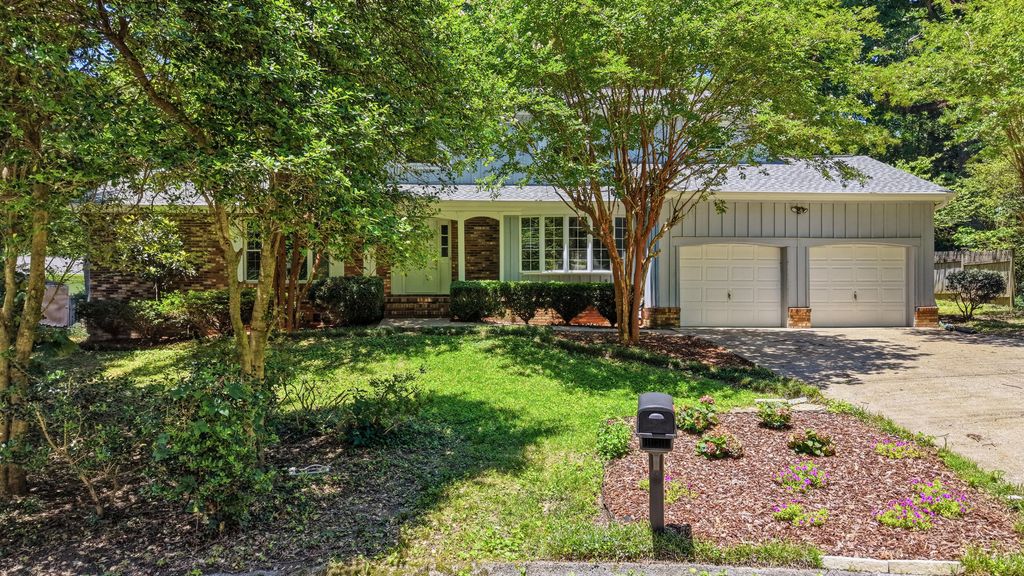 1102 Montvale Circle, Signal Mountain, TN 37377