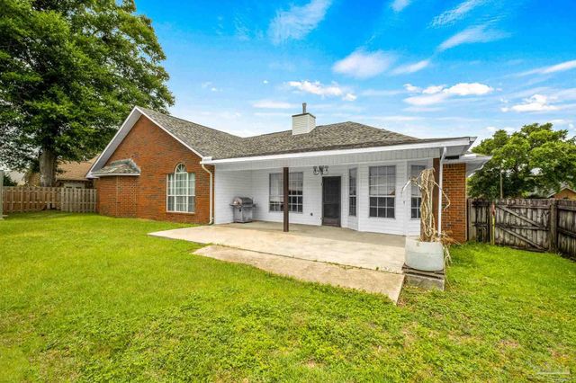 2125 Foxford St, Cantonment, FL 32533