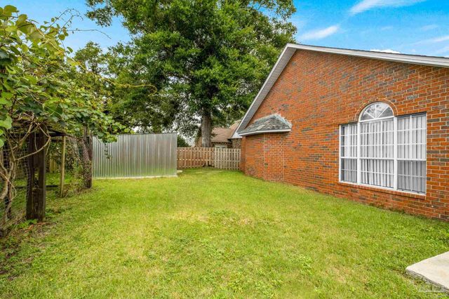 2125 Foxford St, Cantonment, FL 32533