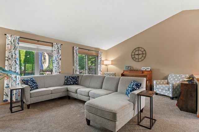 1926 Hart Drive SW, Rochester, MN 55902