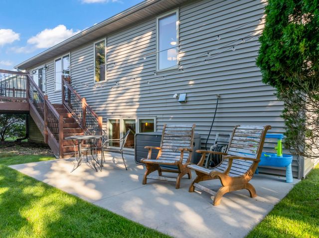 1926 Hart Drive SW, Rochester, MN 55902