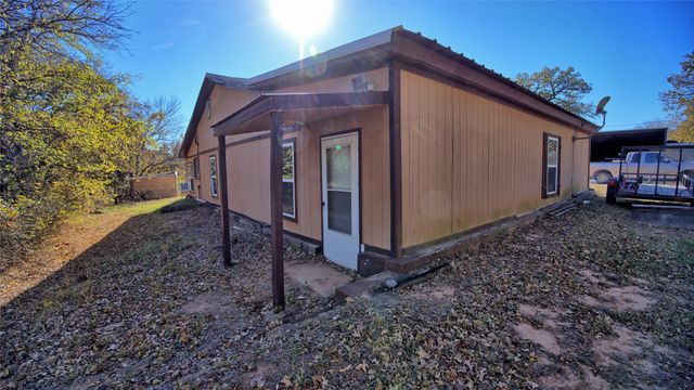 14218 Fm 677 N, St Jo, TX 76265