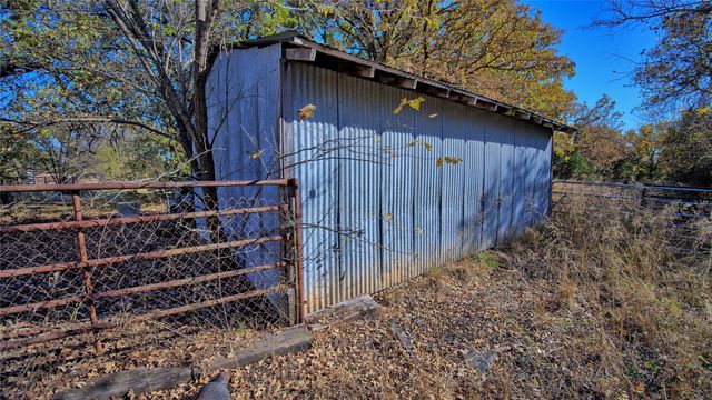 14218 Fm 677 N, St Jo, TX 76265