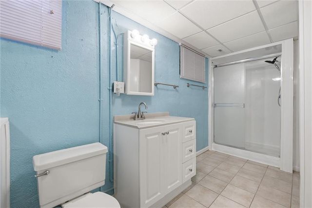 7201 NW 73rd Street, Kansas City, MO 64152