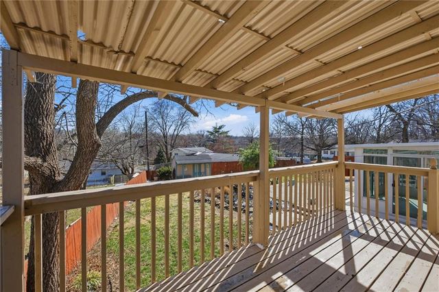 7201 NW 73rd Street, Kansas City, MO 64152