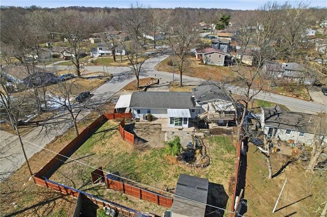 7201 NW 73rd Street, Kansas City, MO 64152