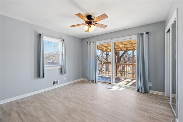 7201 NW 73rd Street, Kansas City, MO 64152