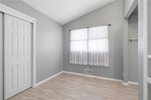 7201 NW 73rd Street, Kansas City, MO 64152