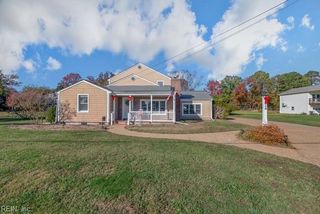 315 Dandy Loop RD, Yorktown, VA 23692