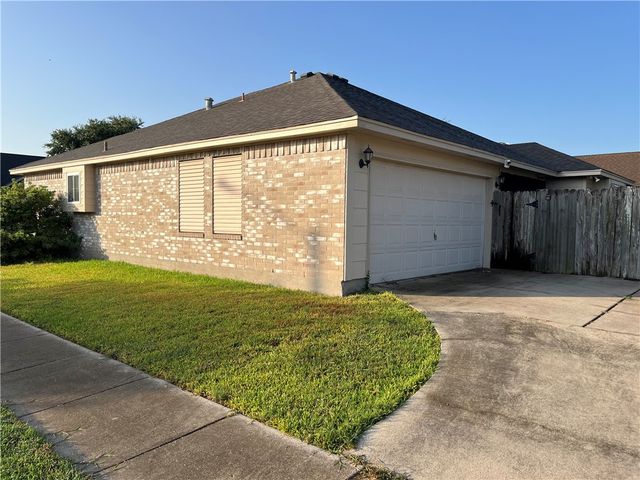 7801 Northwind Dr, Corpus Christi, TX 78414