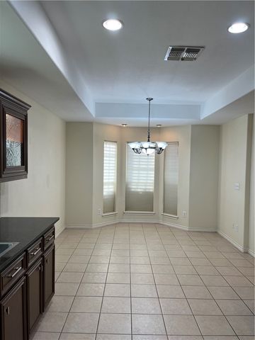 7801 Northwind Dr, Corpus Christi, TX 78414