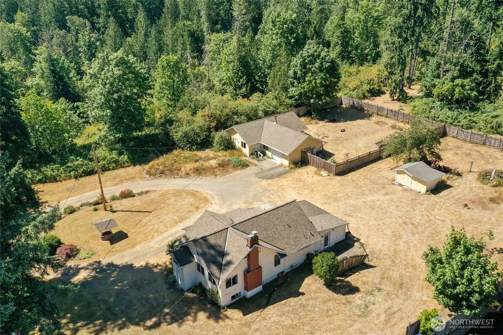 21614 SE May Valley Rd, Issaquah, WA 98027