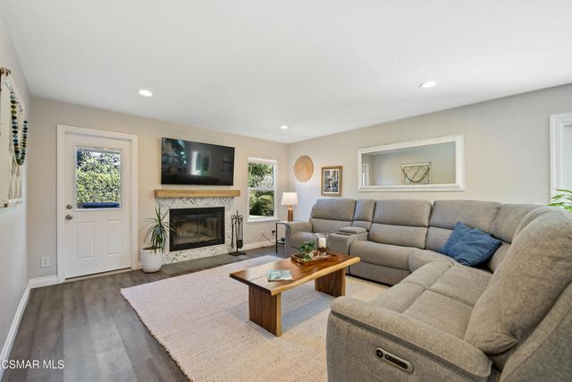 2920 Hyacinth Court, Thousand Oaks, CA 91360